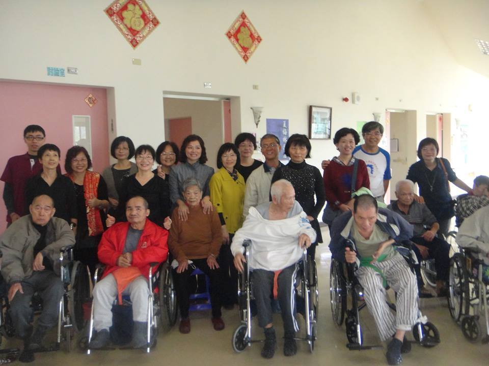 退休教職員工聯誼會 萃文佛恩養護院關懷老人(另開新視窗/jpg檔)圖片
