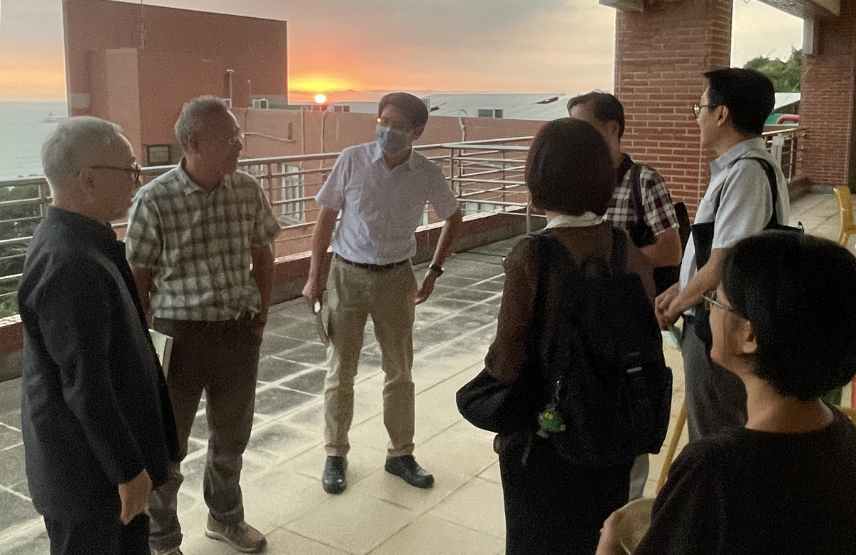 會後交流踴躍(另開新視窗/jpg檔)圖片