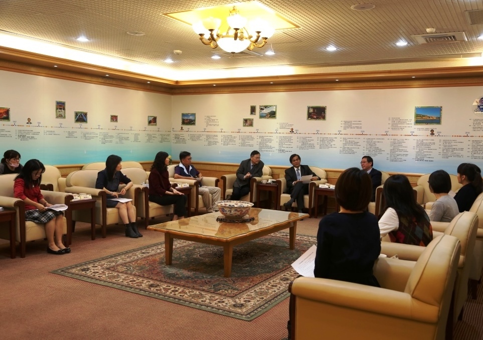 國立大學校院協會業務交接　中山交棒臺大(另開新視窗/jpg檔)圖片