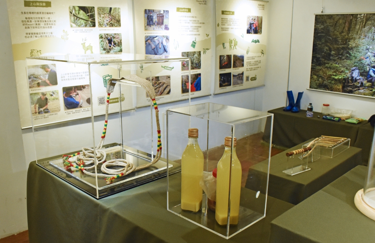 中山大學原住民文化月展覽「腳下的根、雲端的路 gamil hogan na kakay tu'iy yatux na yulung」(另開新視窗/jpg檔)圖片