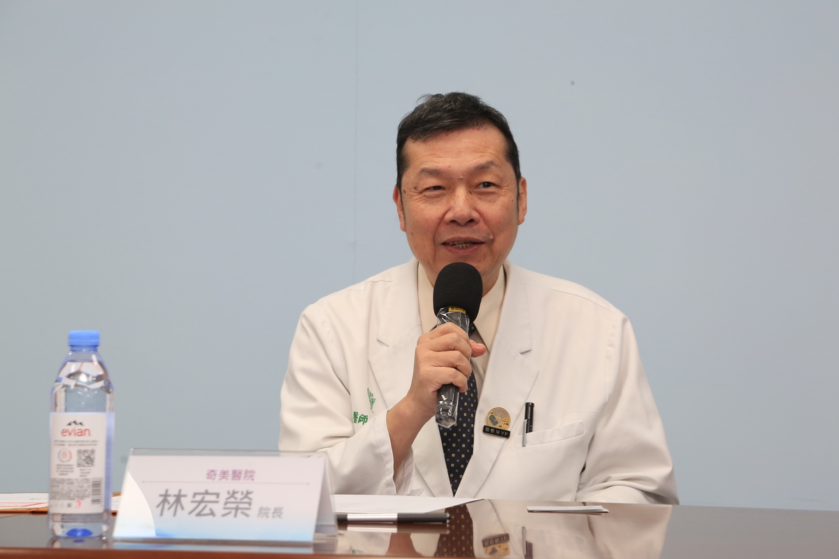 奇美醫院院長林宏榮表示，除了傳統觀念中的急重症醫療照護以外，未來台灣的醫療將會著重於智慧醫療，在宅醫療，無牆醫院，預防醫學以及生活型態醫學等更貼近民眾和家庭照護的模式。(另開新視窗/jpg檔)圖片