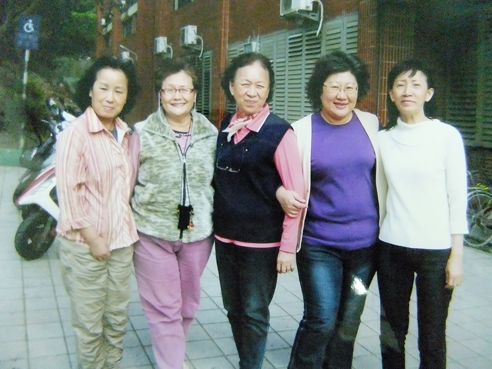 最資深的宿舍媽咪崔麗潔(另開新視窗/jpg檔)圖片