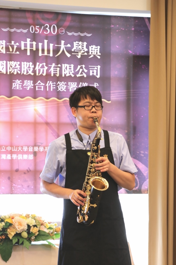 培育樂器維修達人 中山大學與益豐國際締約(另開新視窗/jpg檔)圖片