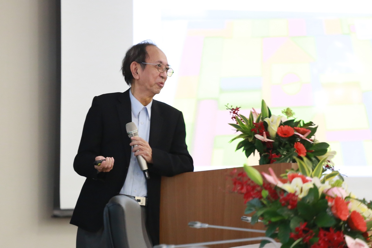 中央研究院院士陳仲瑄分享「創新技術研發的心路歷程」。(另開新視窗/jpg檔)