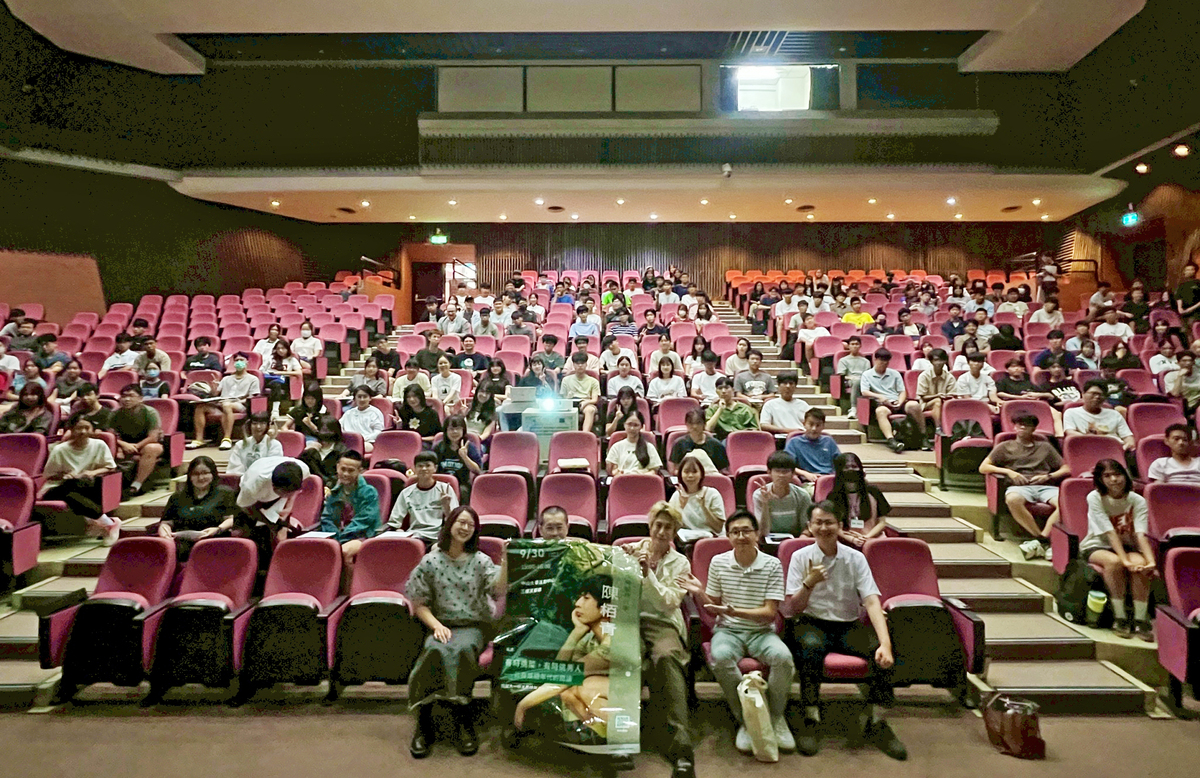 作家陳栢青分享「寫作要去逛街才是正經事兒──如何踏出第一步，開始第一筆」(另開新視窗/jpg檔)圖片