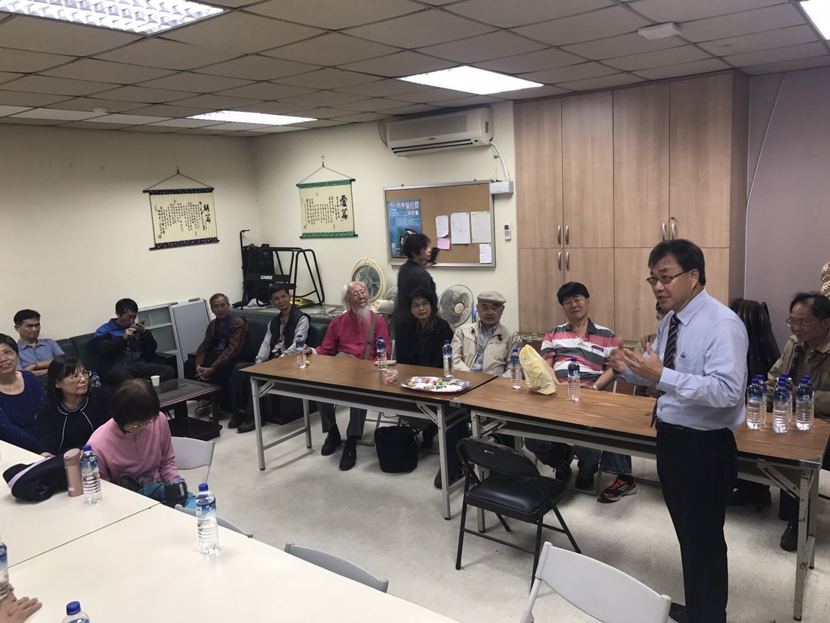 鄭英耀校長與退休人員聯誼會座談(另開新視窗/jpg檔)圖片