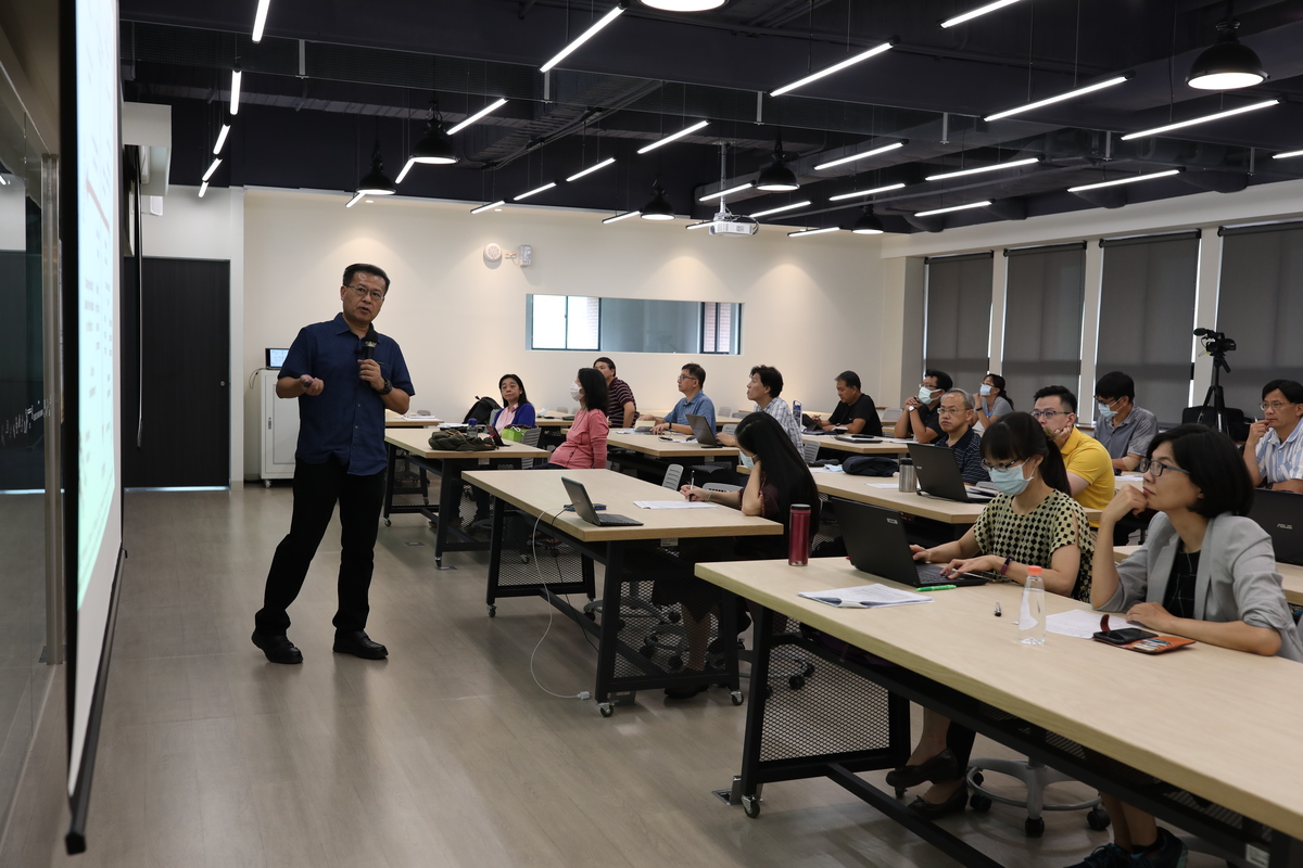 從「無我之境」到「有我之境」　工作坊談教學實踐研究計畫精髓(另開新視窗/jpg檔)圖片