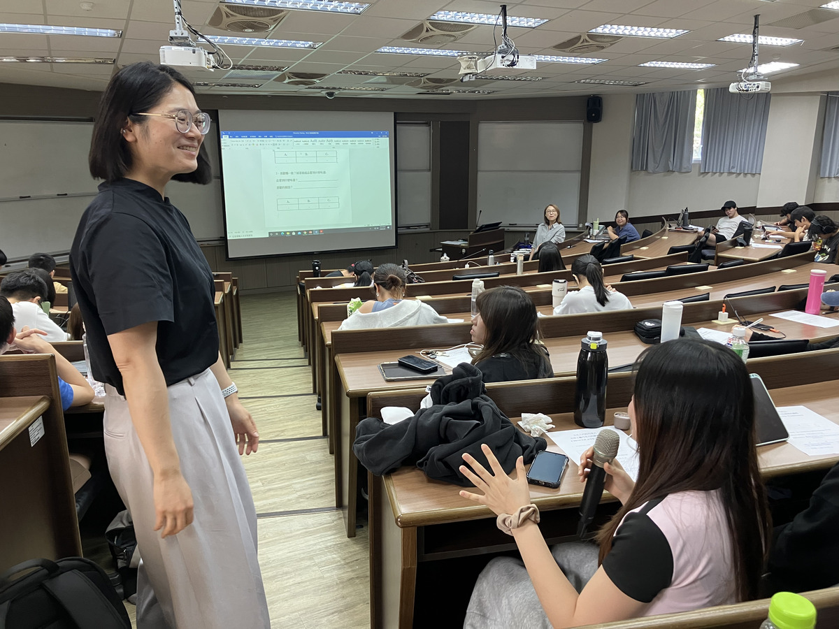 講座師生互動(另開新視窗/jpg檔)圖片