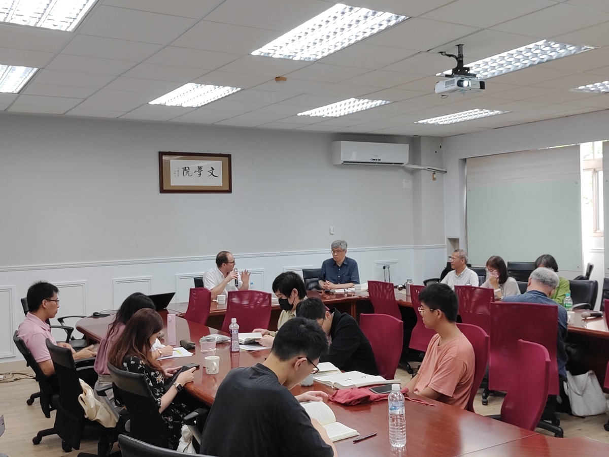 中文系莫加南教授開場(另開新視窗/jpg檔)圖片