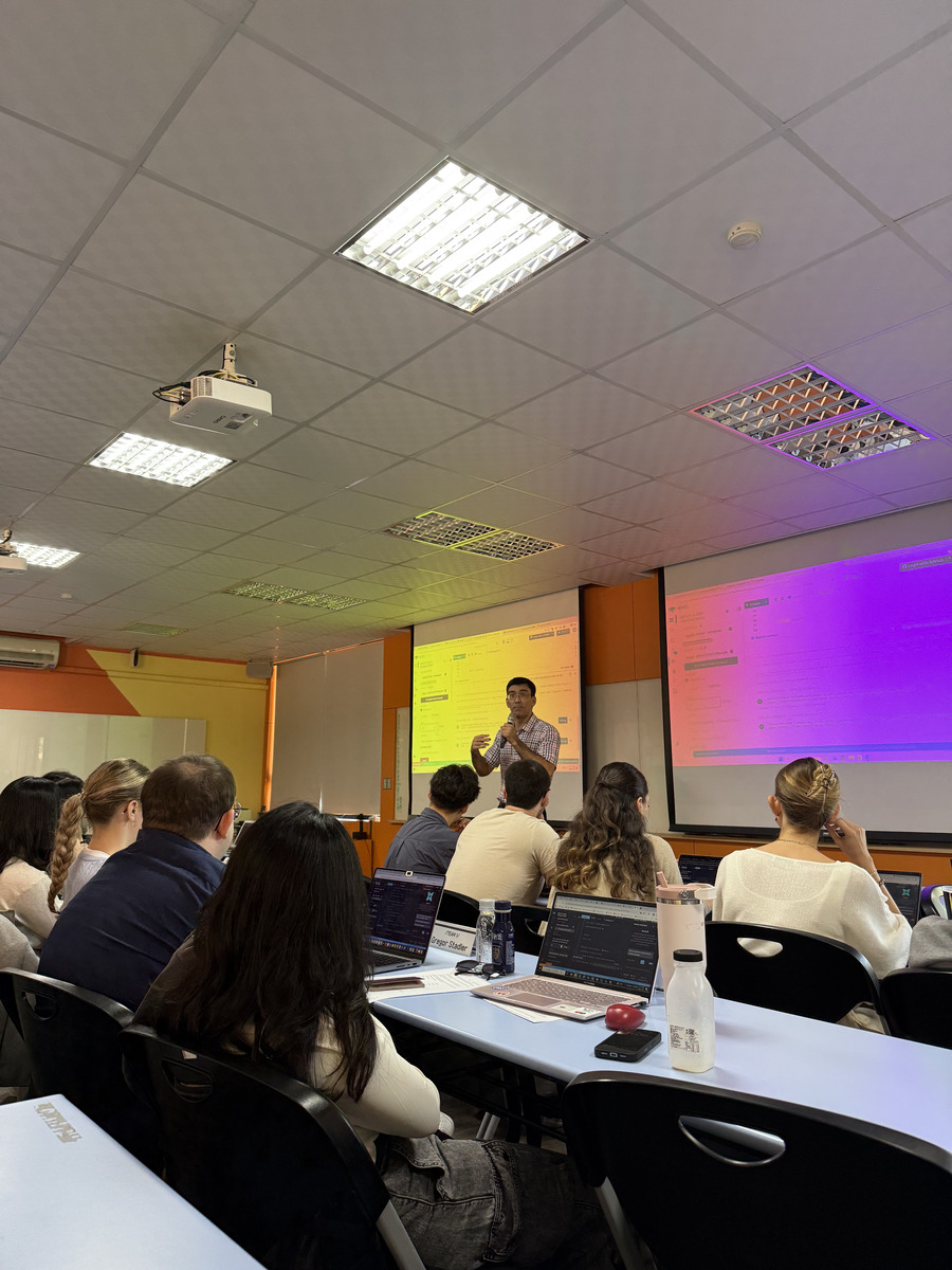 義守大學財務與商業分析英語學士學位學程副教授Guych Nuryyev專題演講「亞洲脈絡下的區塊鏈」（Blockchain in the Asian Context）(另開新視窗/jpg檔)圖片