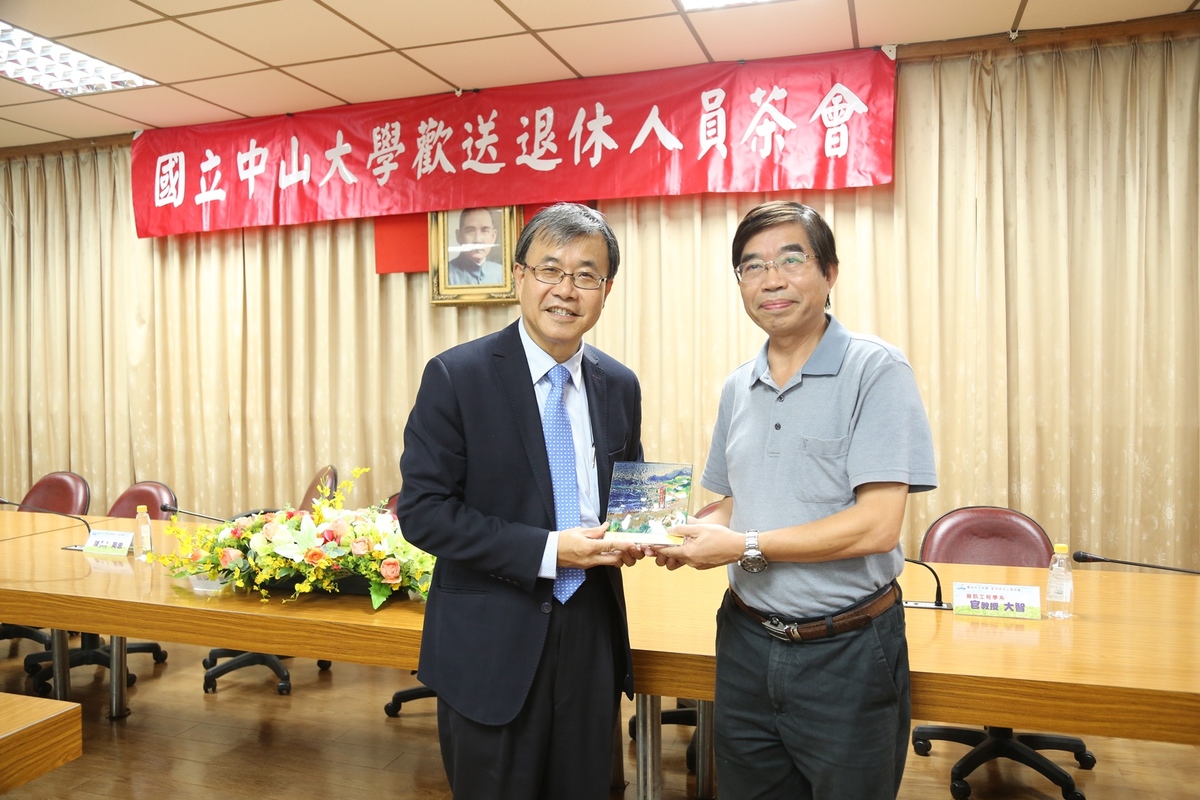 海工系黃材成教授(另開新視窗/jpg檔)圖片