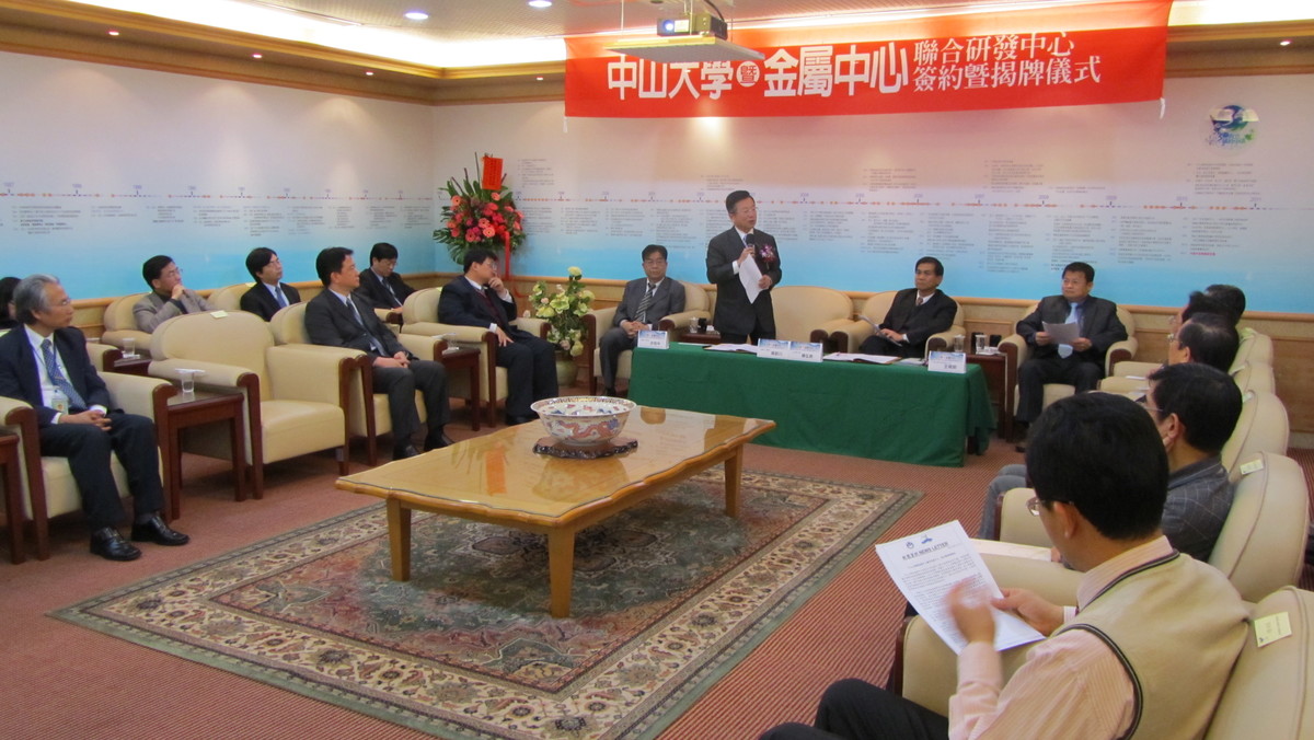 黃啟川董事長(另開新視窗/jpg檔)圖片