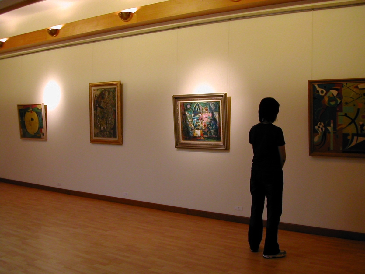 中山大學逸仙美術館誕生，首展推出謝里法策劃的「60年代台灣立體主義探究展—台中豐原班的回顧」。(另開新視窗/jpg檔)圖片