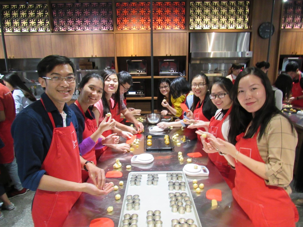 FTU學生至舊振南文化館親手製作漢餅(另開新視窗/jpg檔)