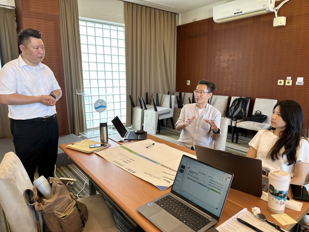 以專案行動為範例,實務討論中山大學USR計畫產生的社會影響力(另開新視窗/jpg檔)圖片