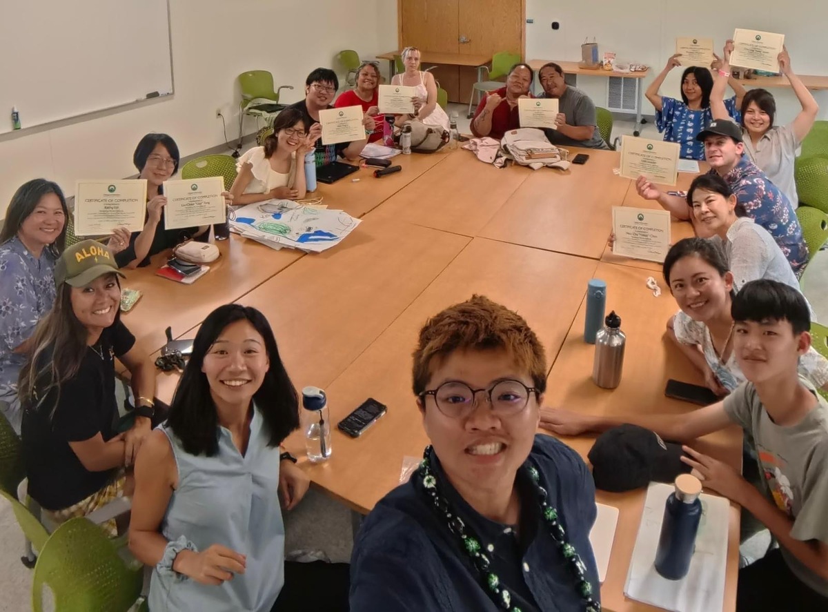 學員獲得證書，將所學化為教學實踐延續跨文化學習的精神。(另開新視窗/jpg檔)圖片