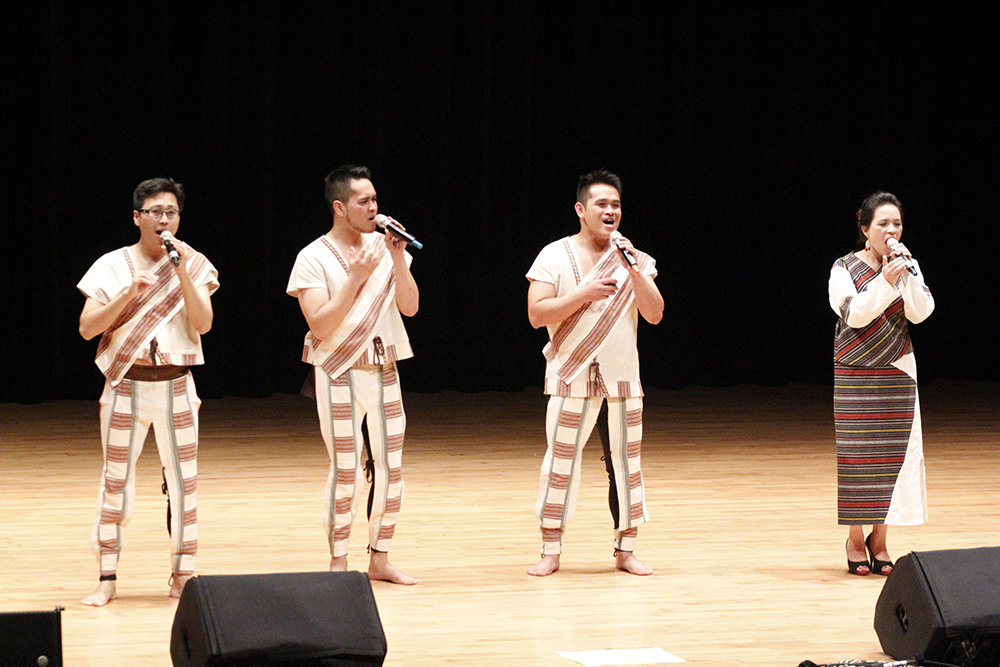 歐開合唱團表演(另開新視窗/jpg檔)圖片