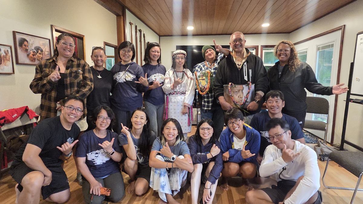 Chadd 'Ōnohi Paishon與Pōmai Bertelmann航海大師致力傳承Mau Piailug和Sesario Sewralur航海大師的南島航海傳統。(另開新視窗/jpeg檔)圖片