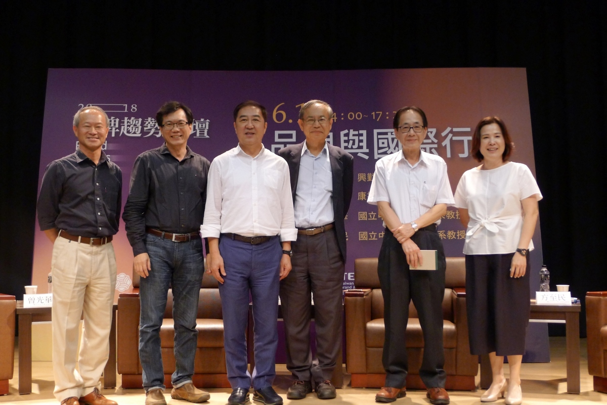 合影(另開新視窗/jpg檔)圖片