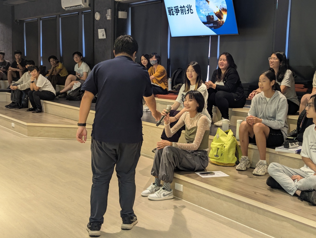 玉盾民防團課程講師邀請學生分享個人想法(另開新視窗/jpg檔)圖片