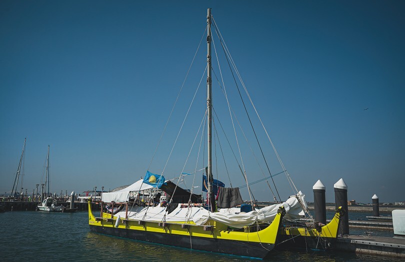 「無私分享號」(Alingano Maisu)現泊靠屏東大鵬灣(另開新視窗/jpg檔)圖片