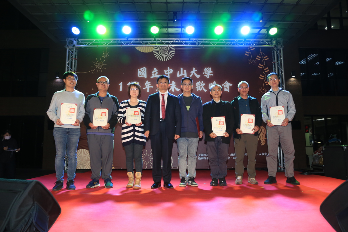 表揚在校服務滿10年教職員工(另開新視窗/jpg檔)圖片