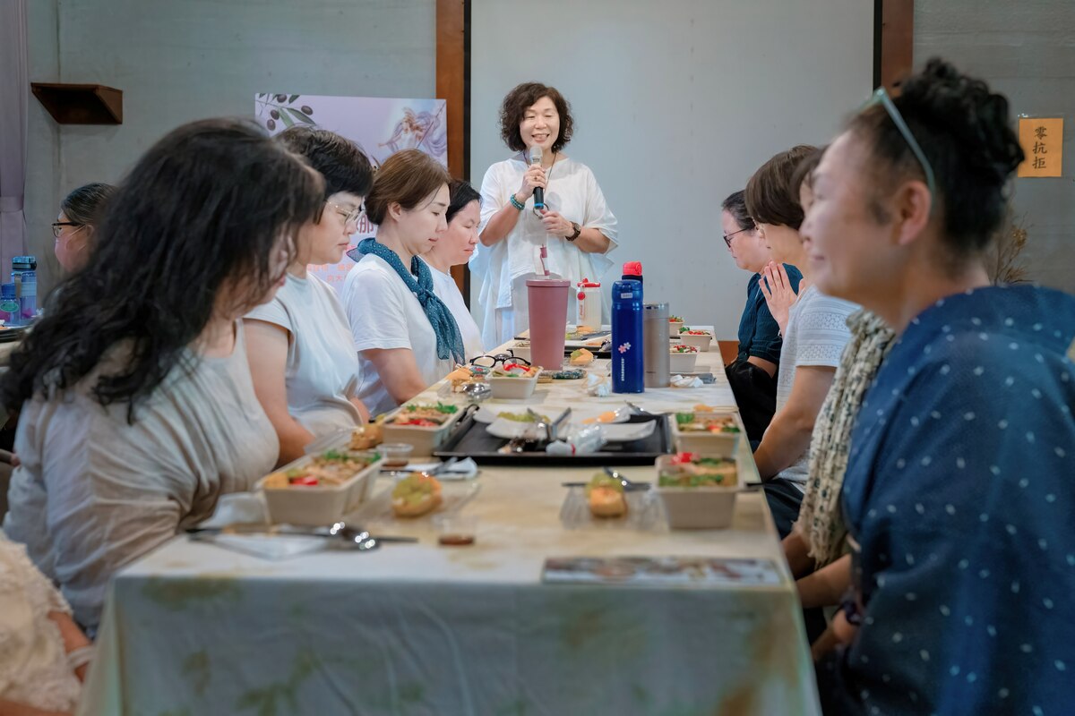國立中山大學氣膠科學研究中心舉辦「重拾雅典娜之愛：地中海永續飲食與身心淨化」工作坊，從橄欖文化談永續飲食智慧。(另開新視窗/jpg檔)圖片