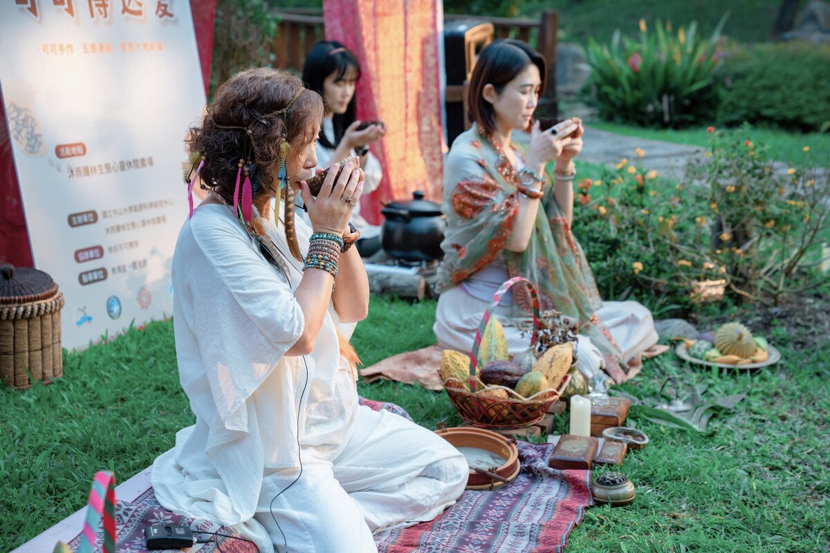 「食永續‧可可傳送愛」工作坊，活動中特別重現中南美文化的可可祈福儀式。(另開新視窗/jpg檔)圖片