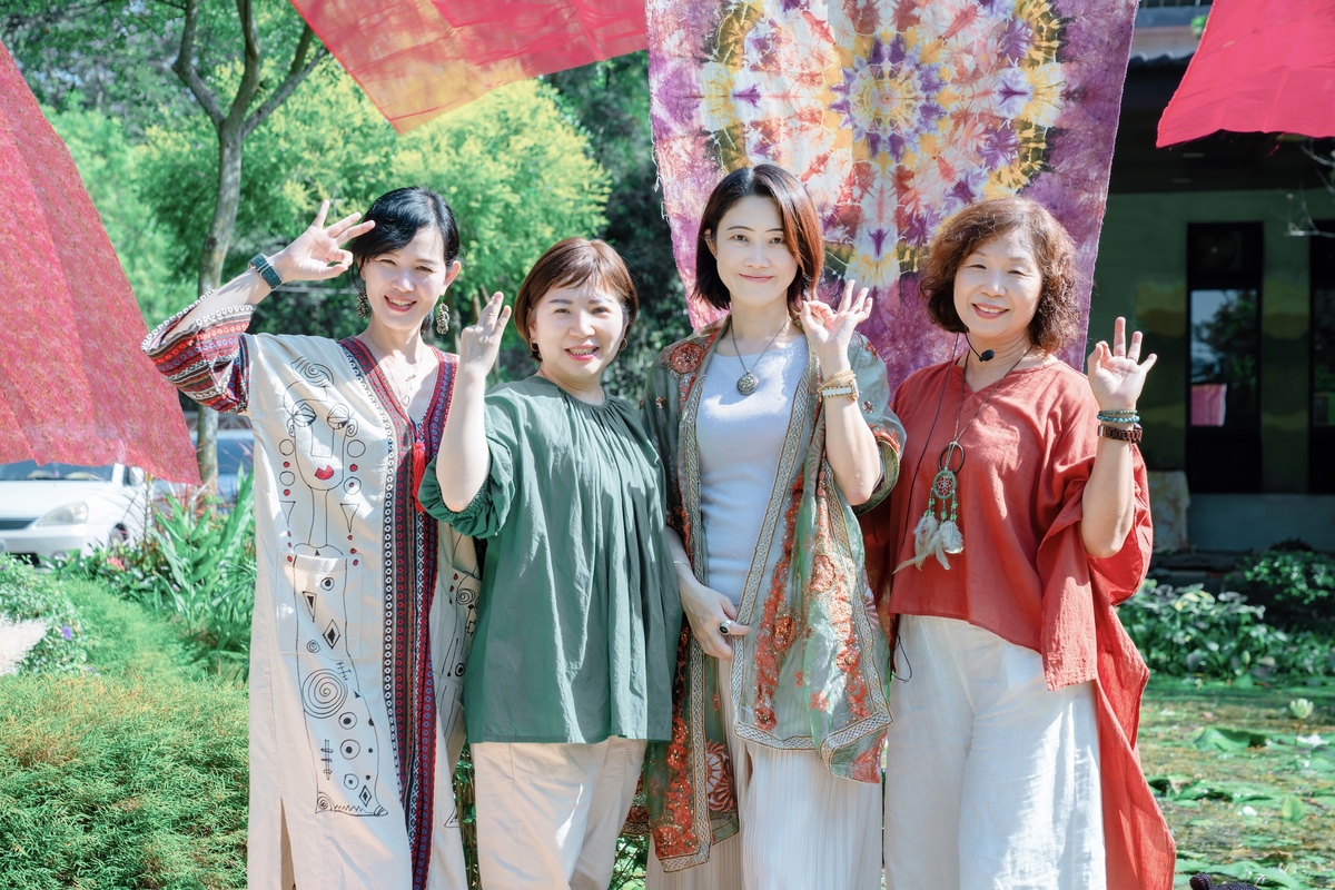 國立中山大學氣膠科學研究中心舉辦「食永續‧可可傳送愛」工作坊，從可可導引參與者連結土地、文化及身心感知。(另開新視窗/jpg檔)圖片