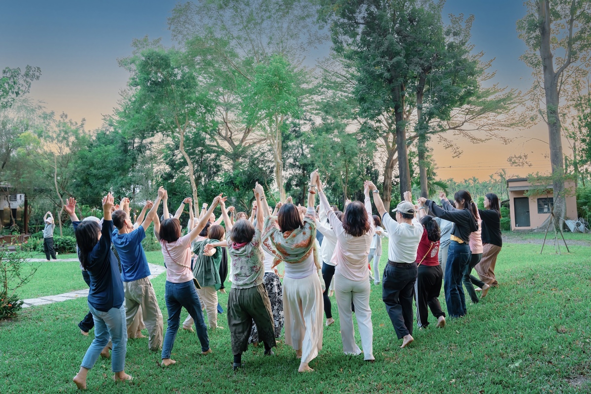 國立中山大學氣膠科學研究中心舉辦「食永續‧可可傳送愛」工作坊，從可可導引參與者連結土地、文化及身心感知。(另開新視窗/jpg檔)圖片