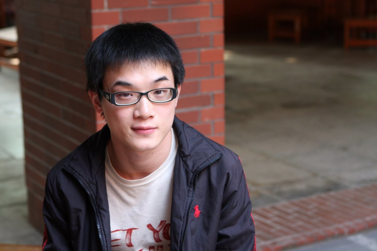 中山大學人管所劉賢哲拿下多益滿分雙冠軍(另開新視窗/jpg檔)圖片