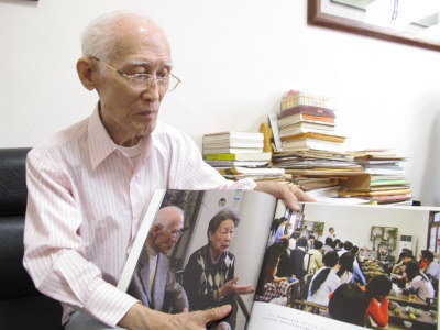 詩人余光中赴京杭講學遊歷兩個月，回憶滿行囊。（記者徐如宜／攝影）(另開新視窗/jpg檔)圖片