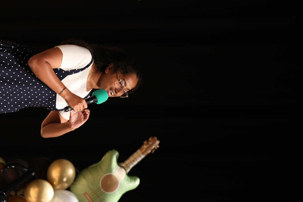 印度 Anweisha Anvitha 《心花開》(另開新視窗/jpg檔)圖片