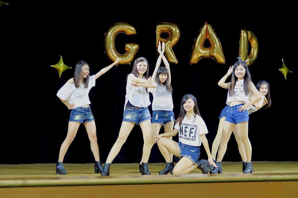 女舞演出(另開新視窗/jpg檔)圖片