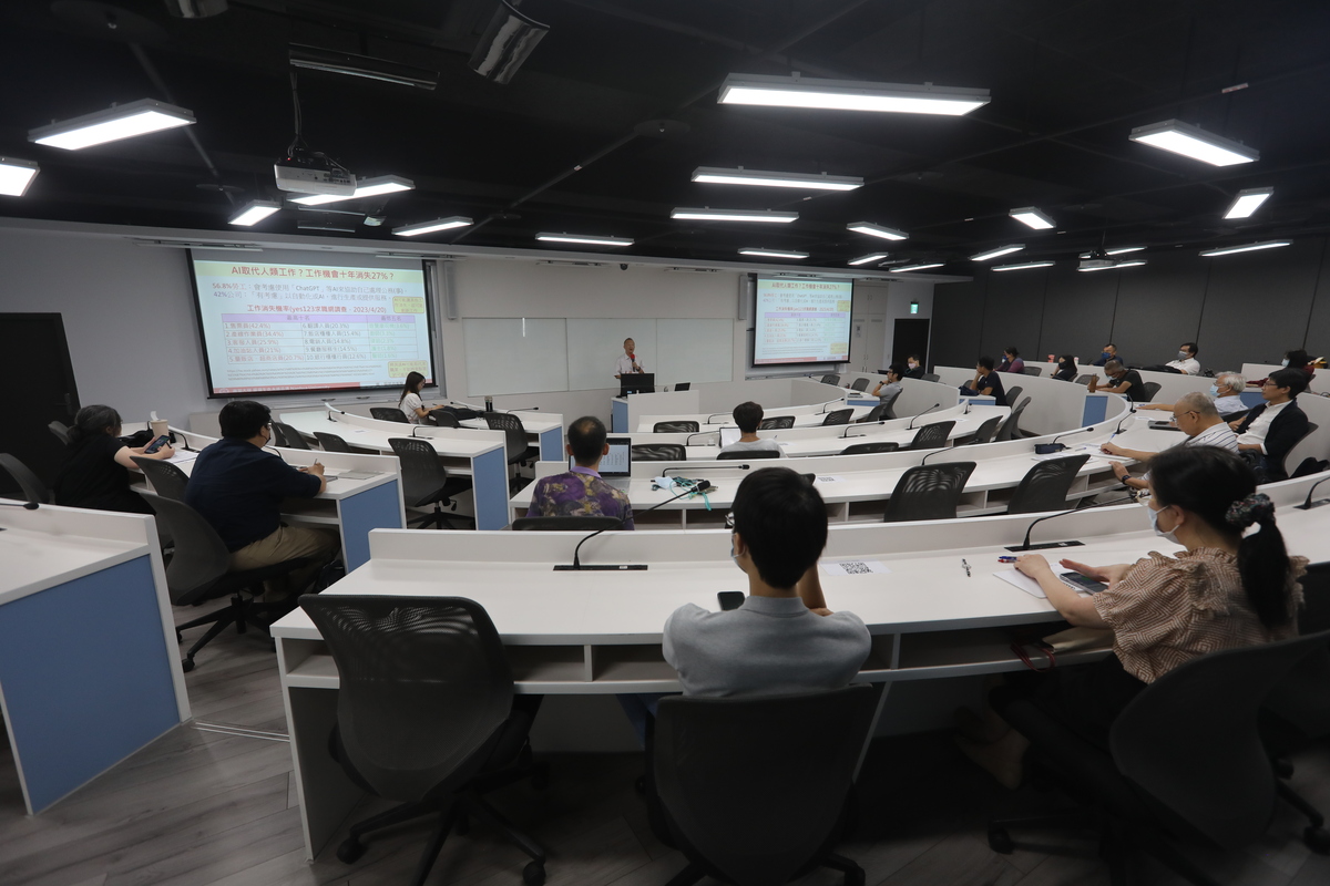 善用AI工具　前教育部主秘李坤崇談ChatGPT五特質五缺失(另開新視窗/jpg檔)圖片