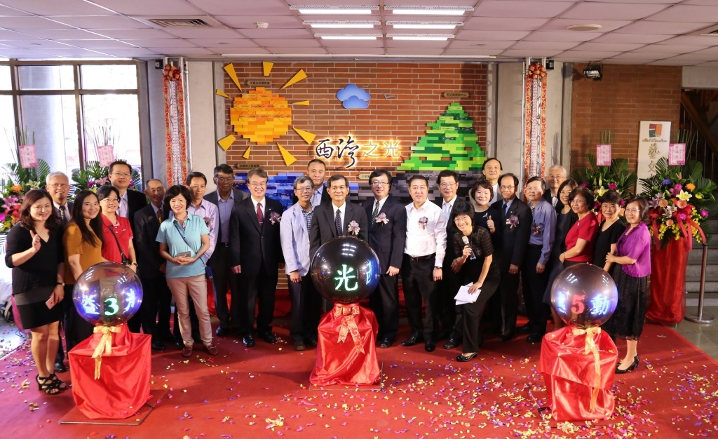 大合影(另開新視窗/jpg檔)圖片