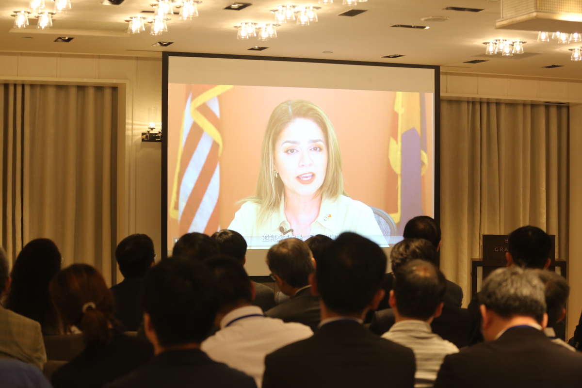 土桑市市長雷吉娜・羅梅羅（Regina Romero）(另開新視窗/jpg檔)圖片