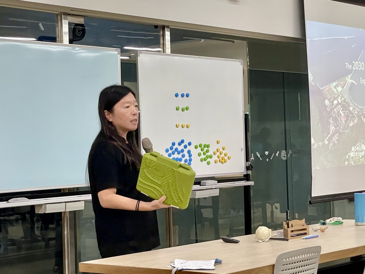 海保署署長、中山大學海工系陸曉筠教授(另開新視窗/jpg檔)圖片