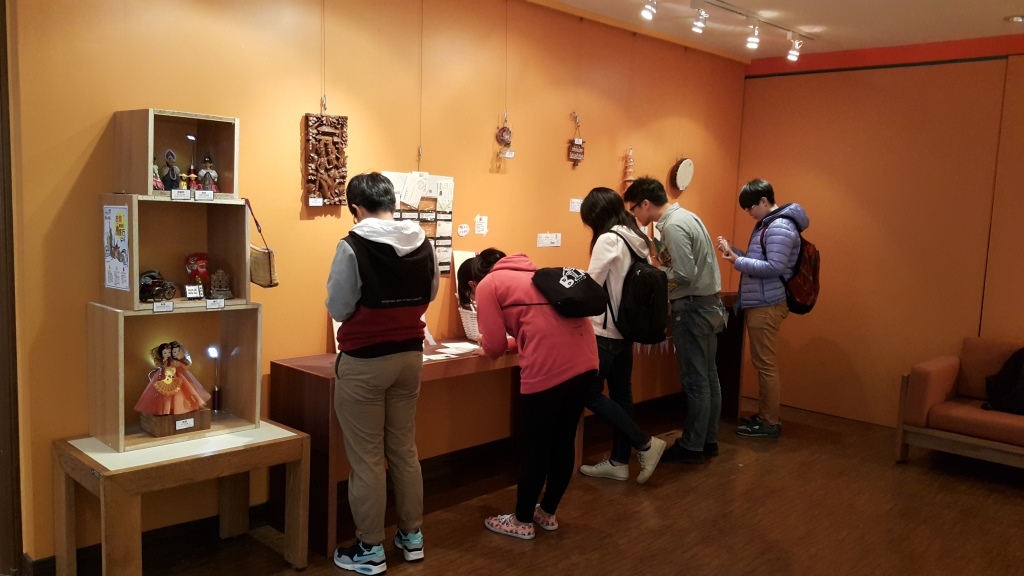 快啟程出發吧！ 在書香裡找到旅行的藍圖(另開新視窗/jpg檔)圖片