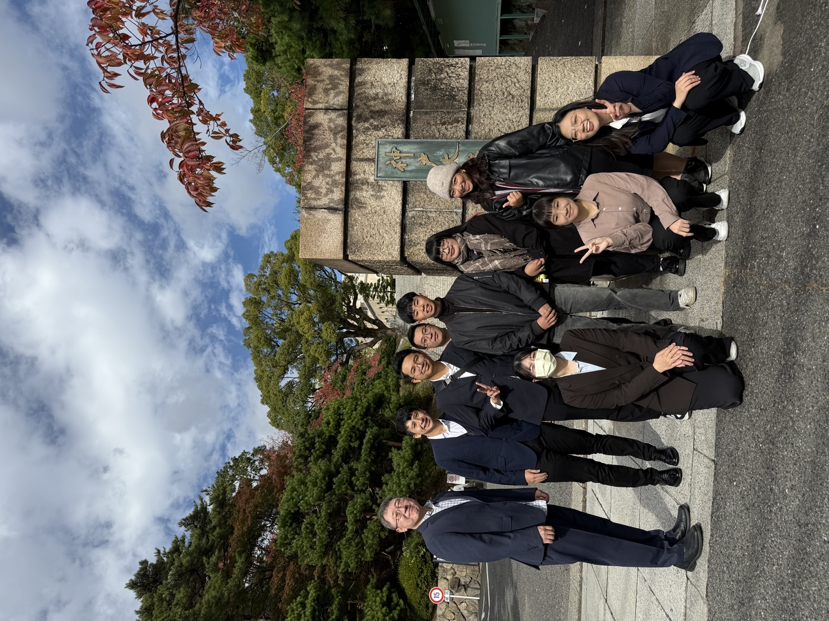 國立中山大學政治學研究所師生代表團於神戶大學參與「NSYSU–Kobe University Joint Workshop on Political Science」。(另開新視窗/jpg檔)圖片