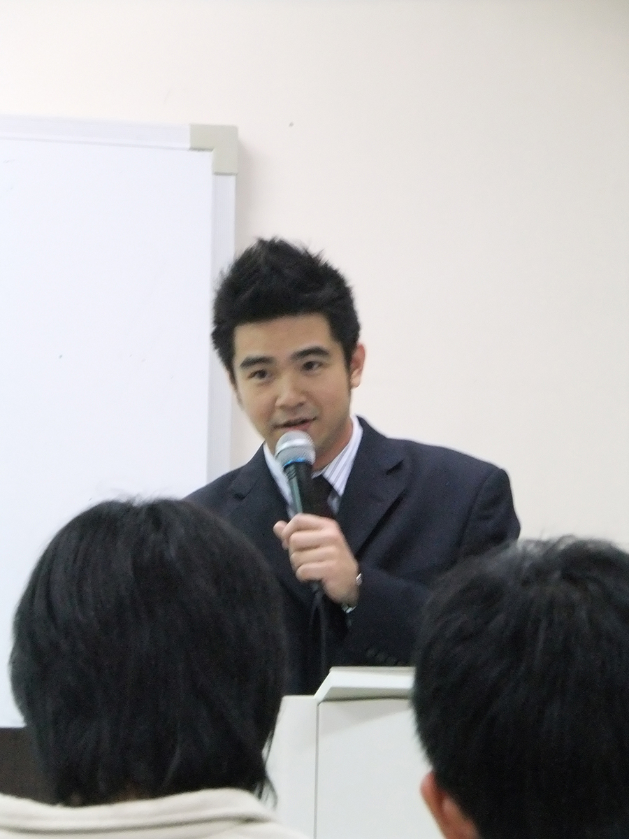 「別讓英文卡在喉嚨」講座，鼓勵大夥勇敢開口(另開新視窗/jpg檔)圖片