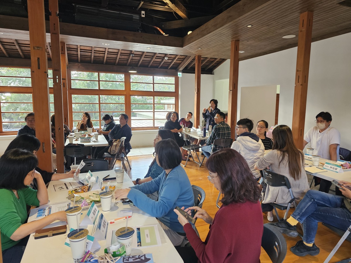 綜合座談(另開新視窗/jpg檔)圖片