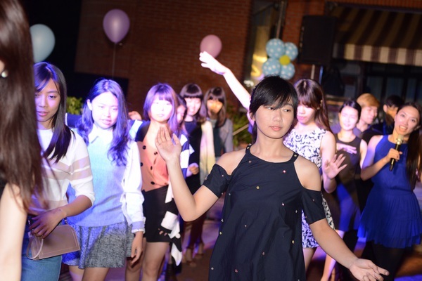仲夏夜之夢 中山大學宿舍舞會華麗登場(另開新視窗/jpg檔)圖片