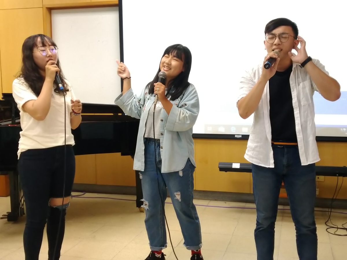 甜蜜饒舌尬上台語搖滾　文院課程原創單曲公演　(另開新視窗/jpg檔)圖片