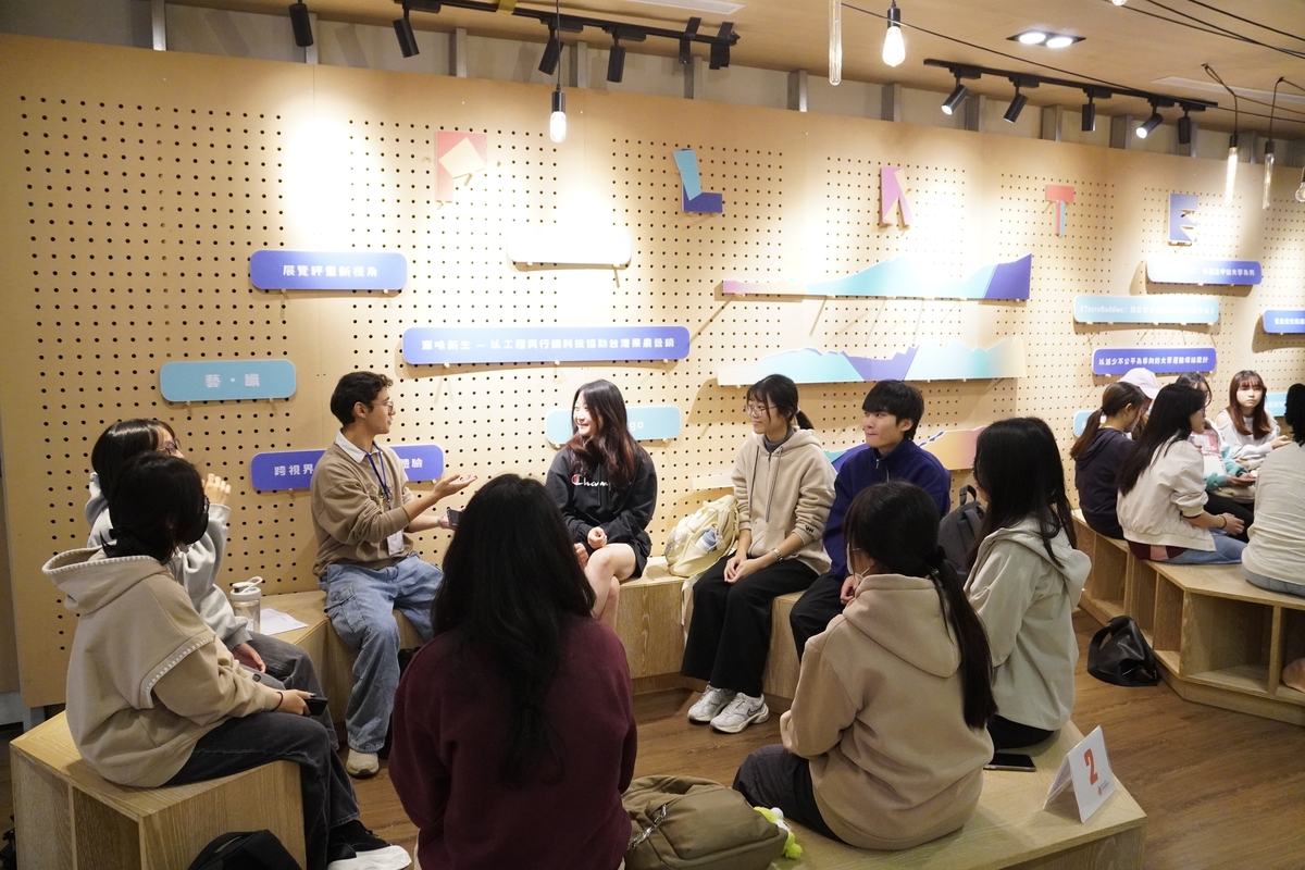 參與English Table(另開新視窗/jpg檔)圖片