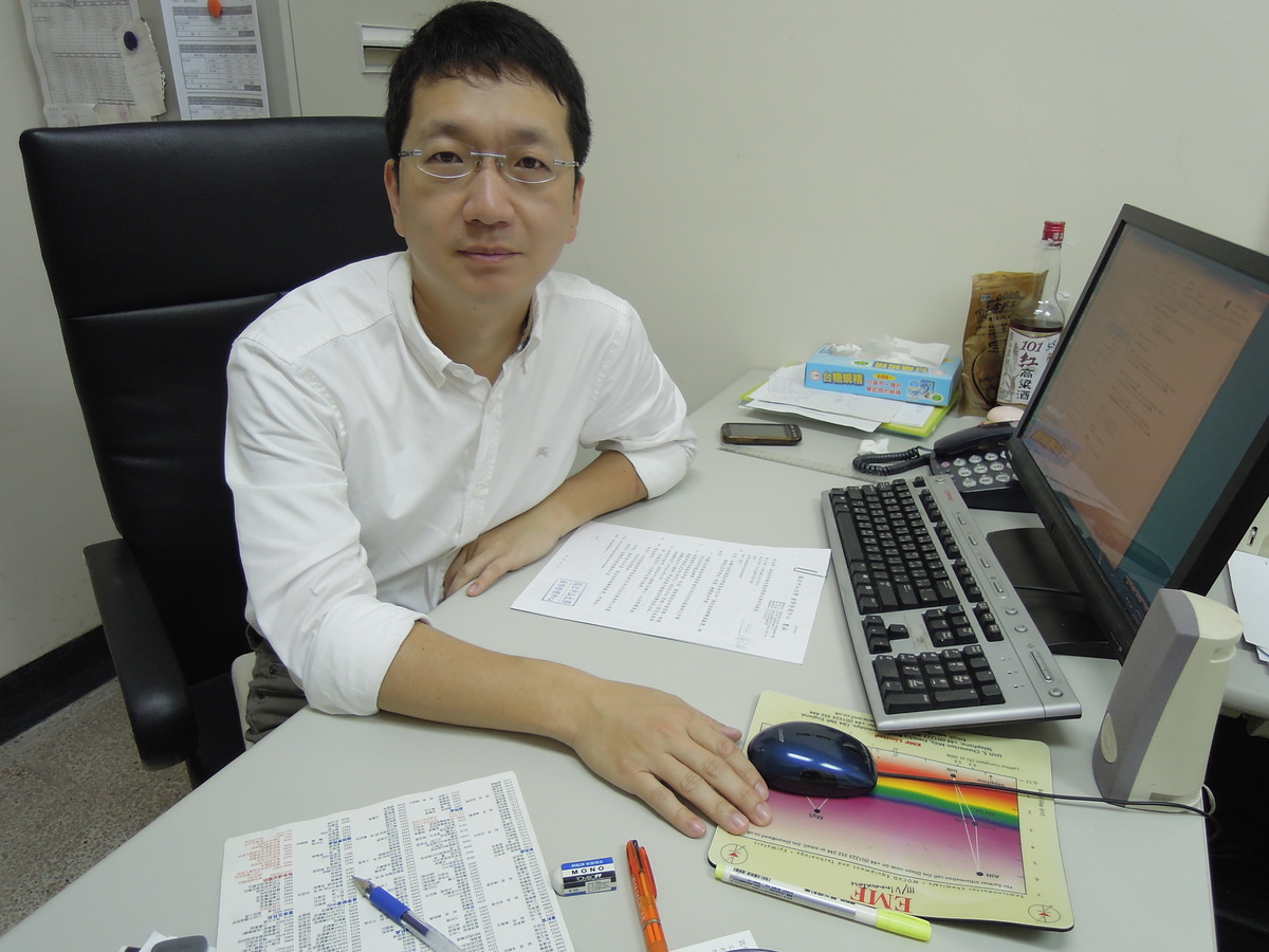 材光系的周明奇教授(另開新視窗/jpg檔)圖片