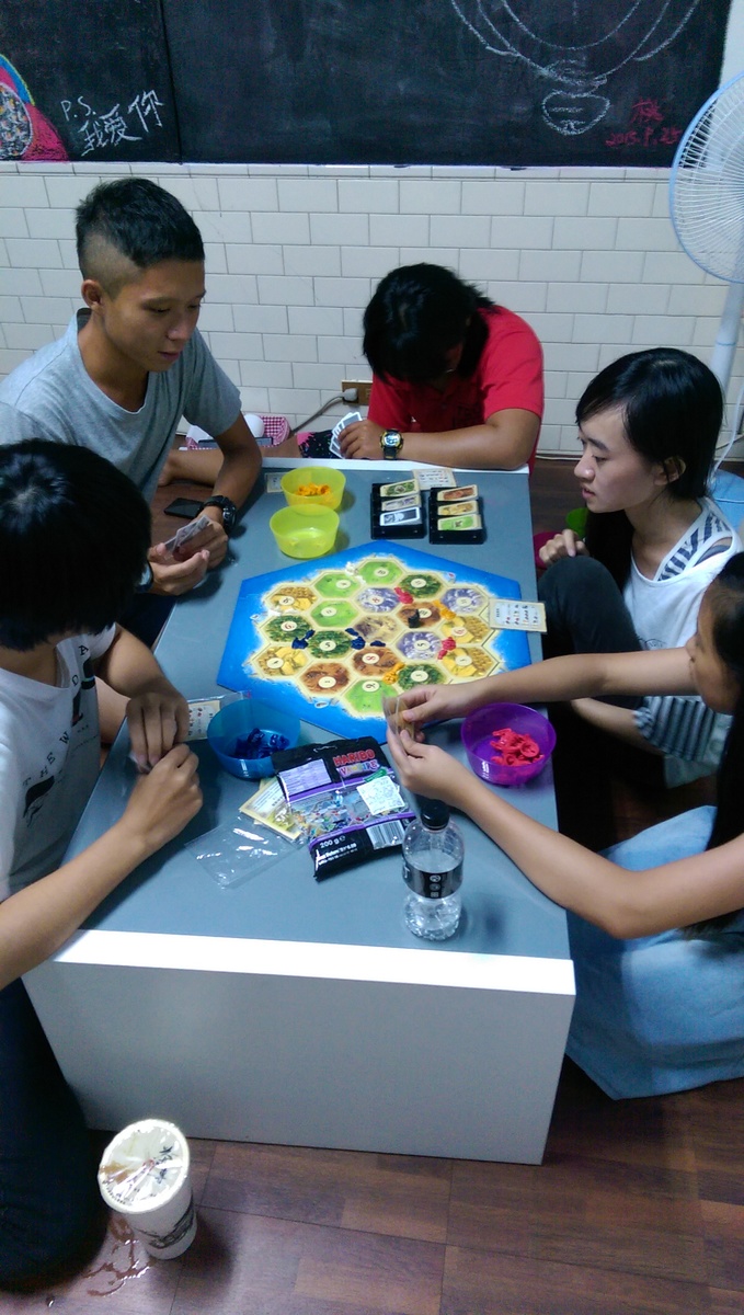 益智類的桌游可以讓人不斷的動腦(另開新視窗/jpg檔)圖片