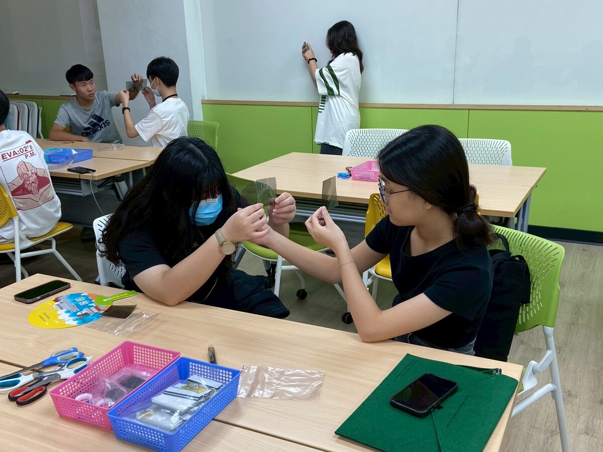 光電工程學系光有知識還不GO(另開新視窗/jpg檔)圖片