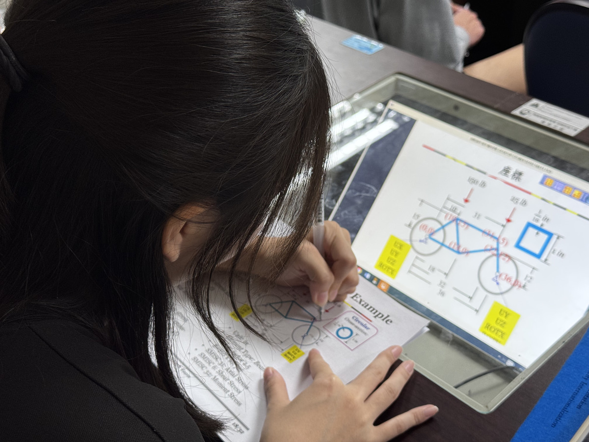 機械與機電工程學系工程模擬體驗工作坊(另開新視窗/jpg檔)圖片