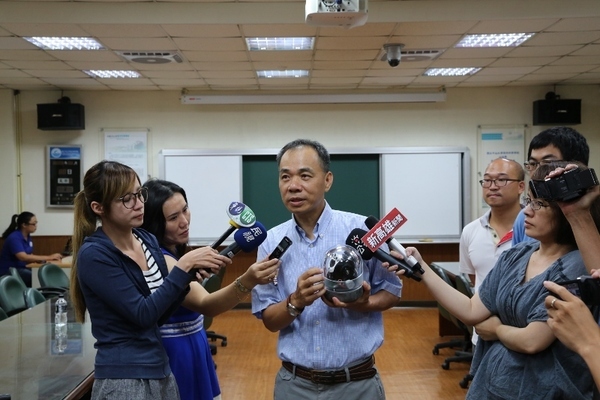 養蝦不怕暴雨水濁 中山大學研發新型水下攝影機(另開新視窗/jpg檔)圖片